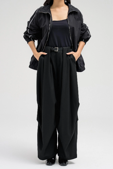 Sporty bomber jacket