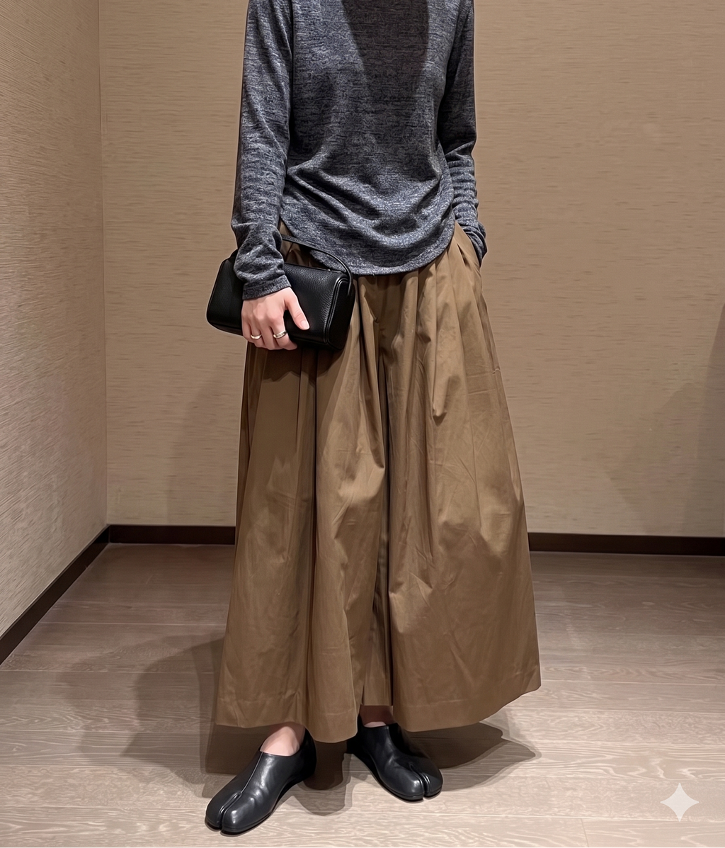 Cropped Leg Pleated Soft Pants Cafe