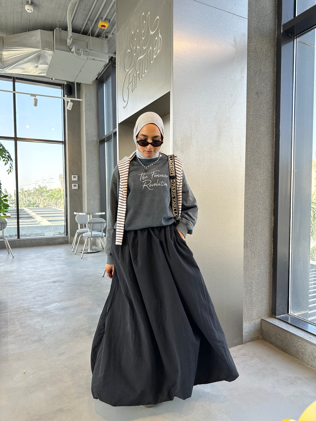 Waterproof balloon skirt – THARAA - ثراء Waterproof balloon skirt – THARAA - ثراء